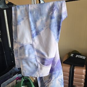 Duluth Trading Co Purple and White Leggings